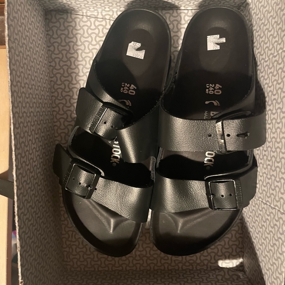 Birkenstock black size 40 narrow